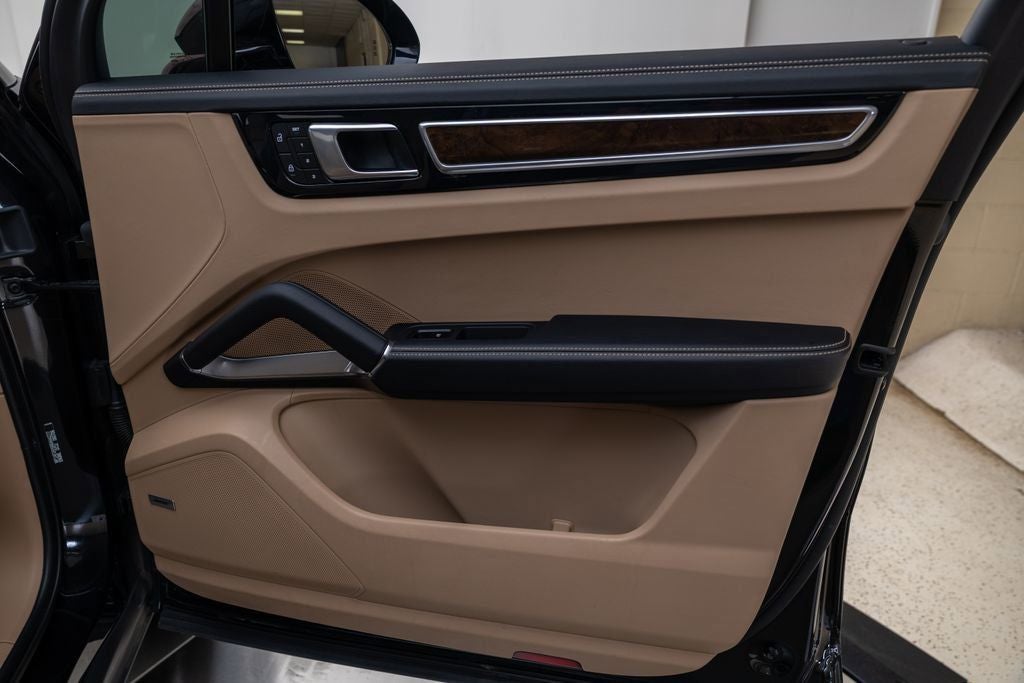 2022 Porsche Cayenne Turbo