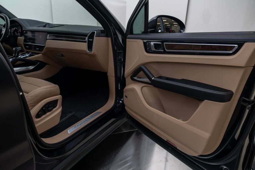 2022 Porsche Cayenne Turbo