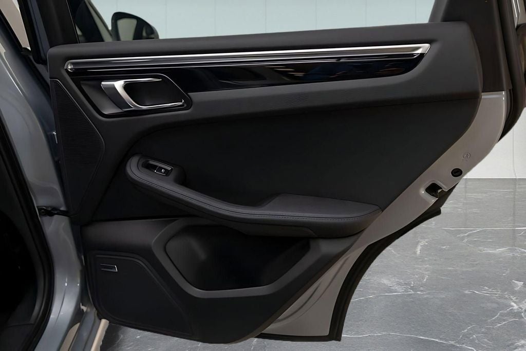 2024 Porsche Macan S