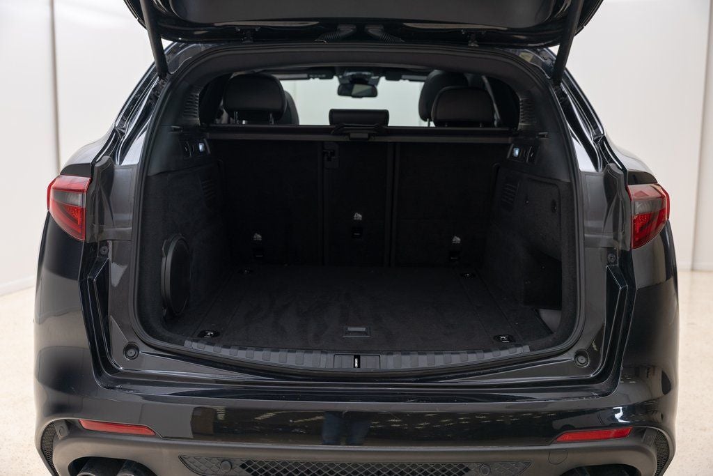 2023 Alfa Romeo Stelvio Quadrifoglio