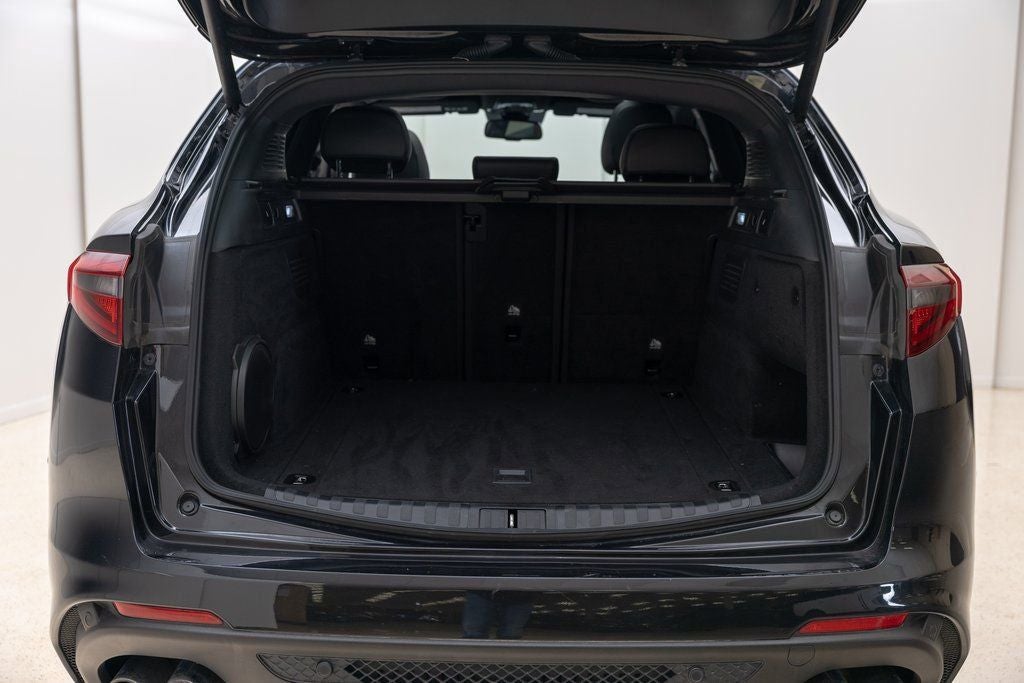 2023 Alfa Romeo Stelvio Quadrifoglio