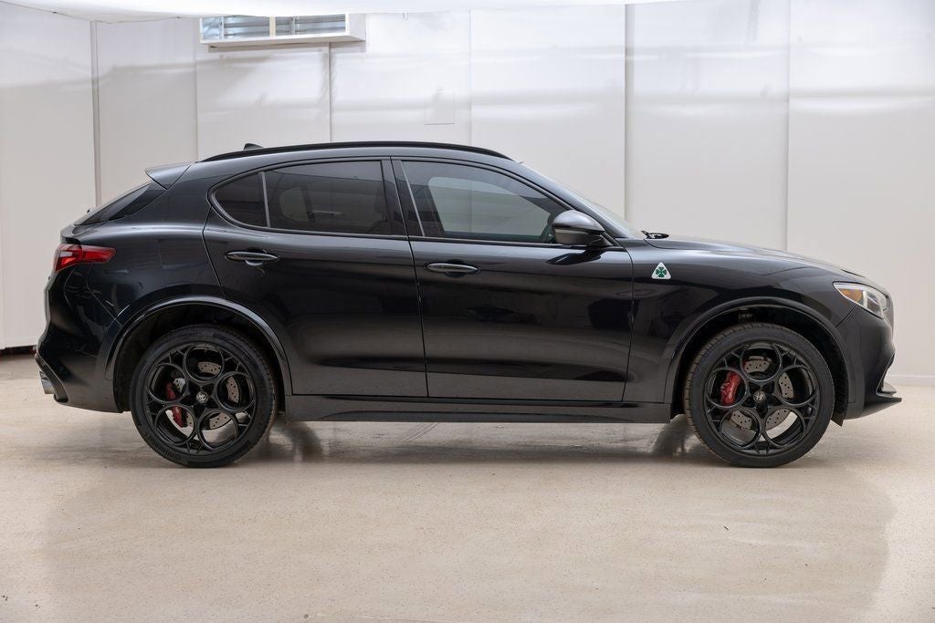 2023 Alfa Romeo Stelvio Quadrifoglio