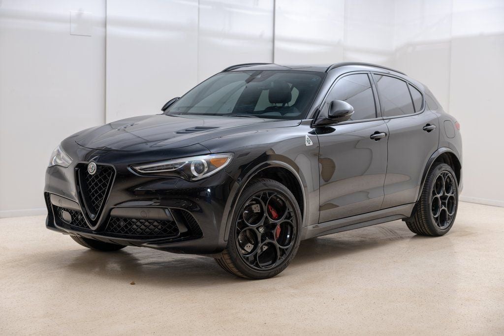 2023 Alfa Romeo Stelvio Quadrifoglio