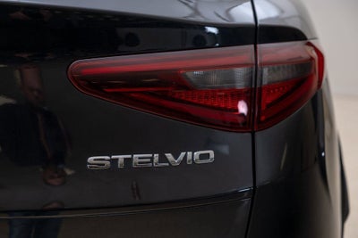 2023 Alfa Romeo Stelvio Quadrifoglio
