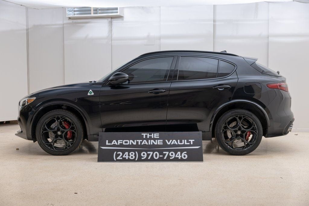 2023 Alfa Romeo Stelvio Quadrifoglio