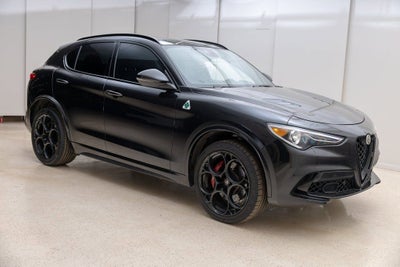 2023 Alfa Romeo Stelvio Quadrifoglio