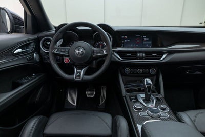 2023 Alfa Romeo Stelvio Quadrifoglio