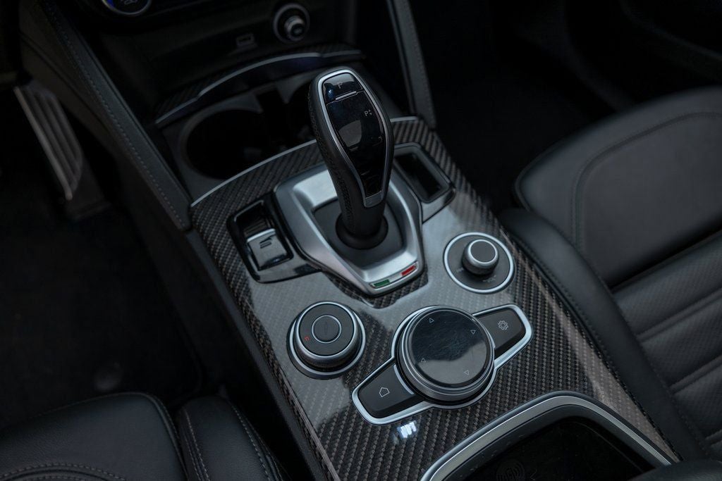 2023 Alfa Romeo Stelvio Quadrifoglio