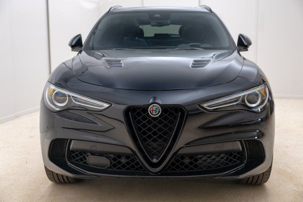 2023 Alfa Romeo Stelvio Quadrifoglio