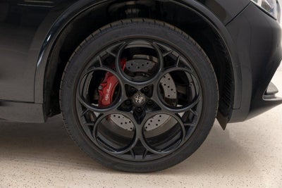 2023 Alfa Romeo Stelvio Quadrifoglio