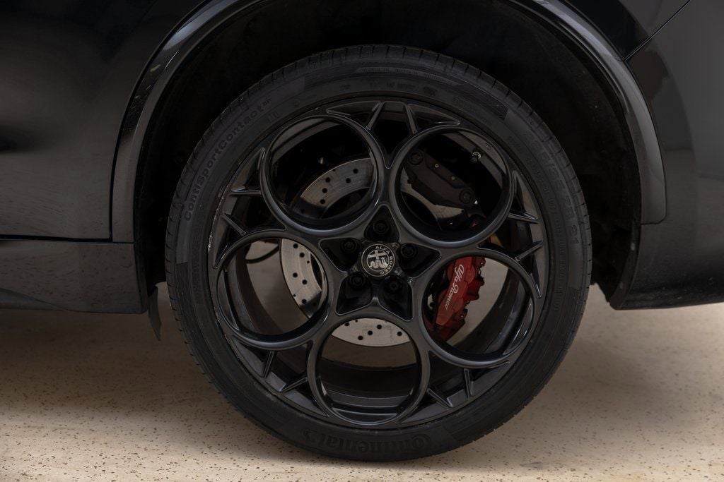 2023 Alfa Romeo Stelvio Quadrifoglio