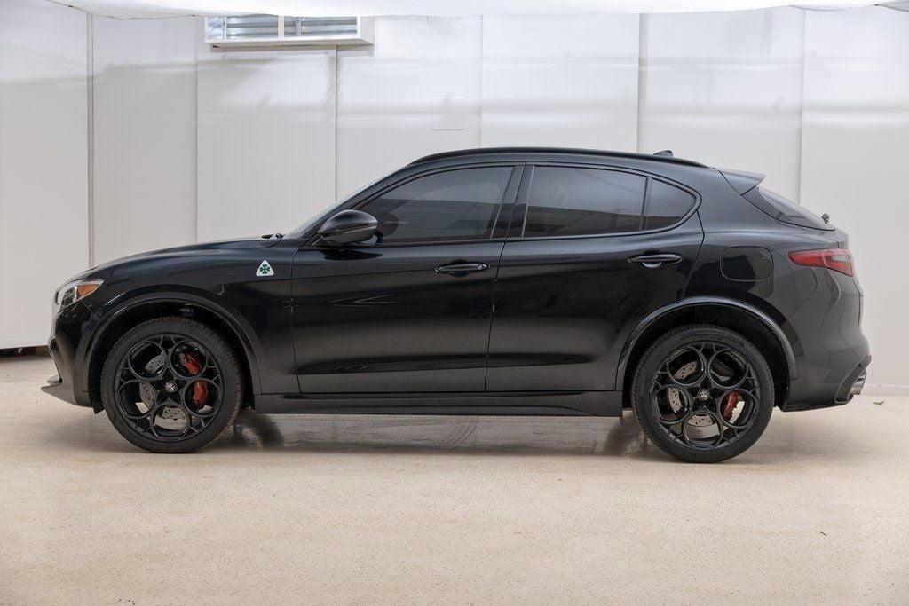 2023 Alfa Romeo Stelvio Quadrifoglio