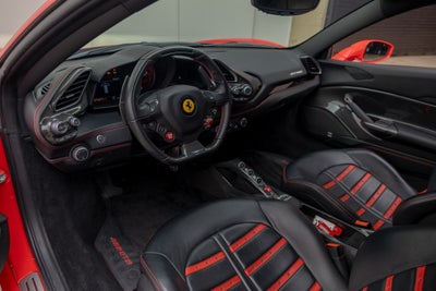 2016 Ferrari 488 GTB Base