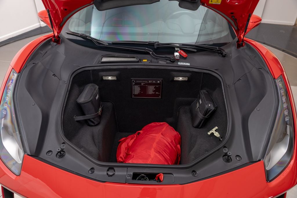 2016 Ferrari 488 GTB Base