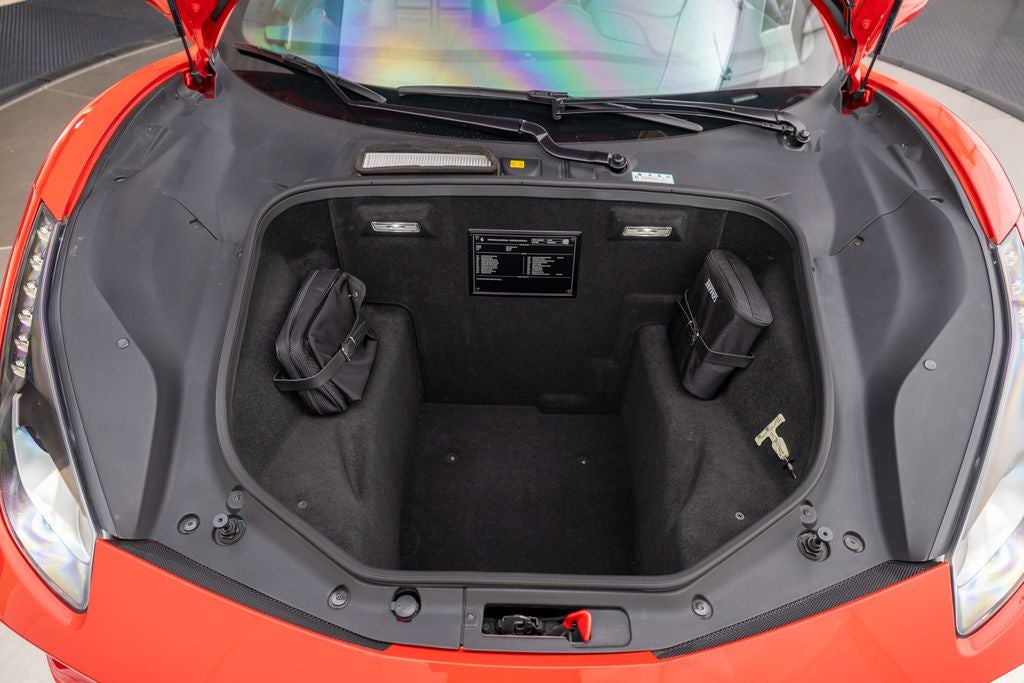2019 Ferrari 488 Spider Base