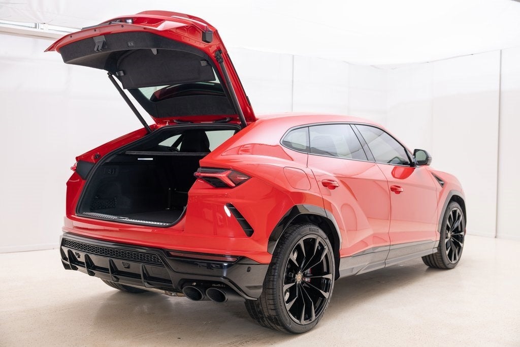 2022 Lamborghini Urus Base