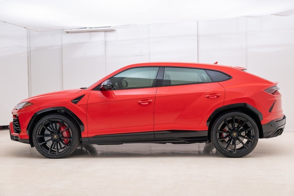 2022 Lamborghini Urus Base