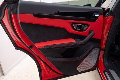 2022 Lamborghini Urus Base