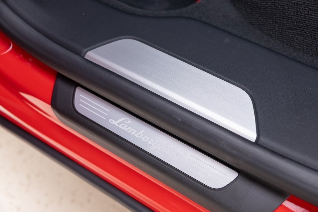 2022 Lamborghini Urus Base