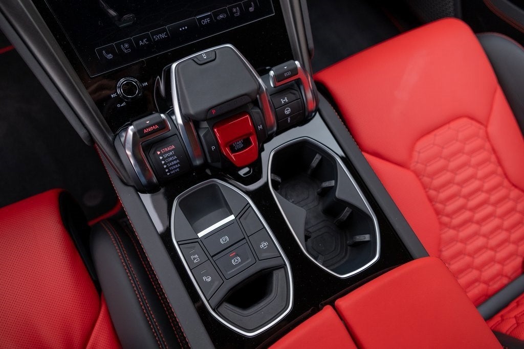 2022 Lamborghini Urus Base