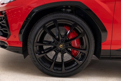 2022 Lamborghini Urus Base