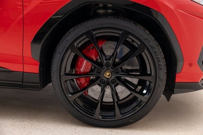 2022 Lamborghini Urus Base