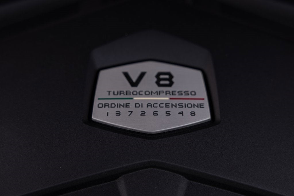 2022 Lamborghini Urus Base