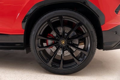 2022 Lamborghini Urus Base