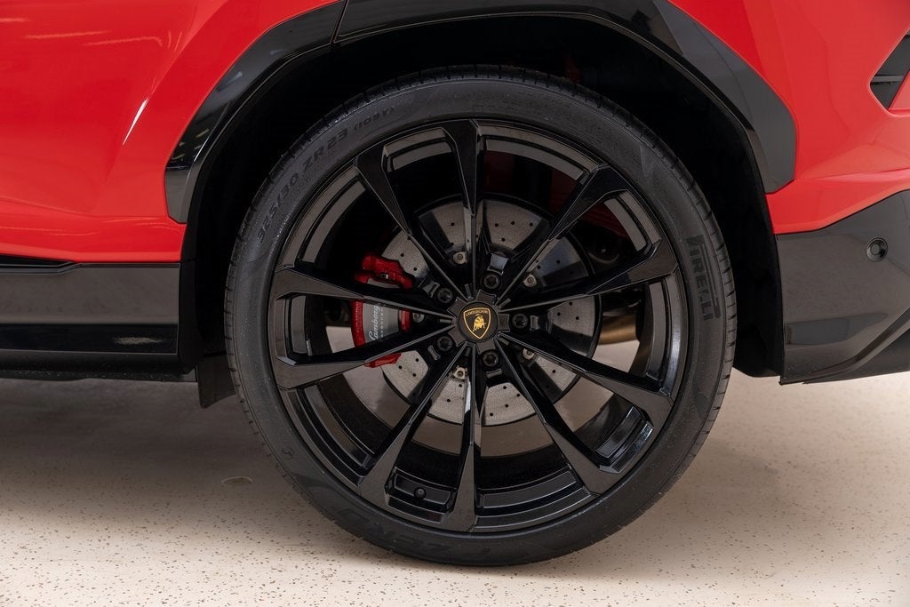 2022 Lamborghini Urus Base