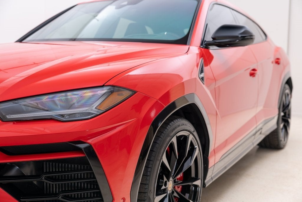 2022 Lamborghini Urus Base