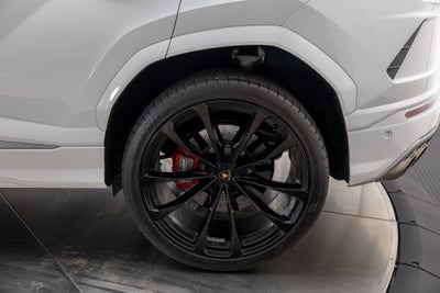 2022 Lamborghini Urus Base