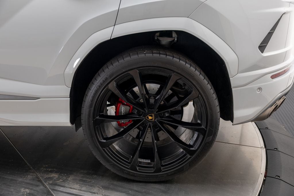 2022 Lamborghini Urus Base