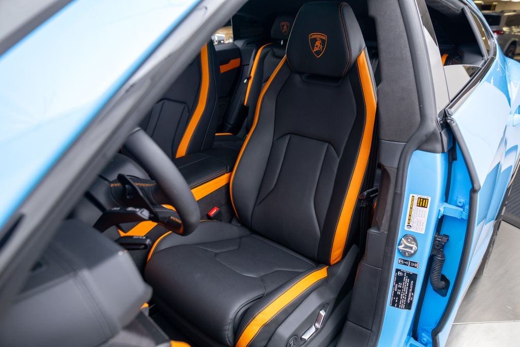 2025 Lamborghini Urus SE