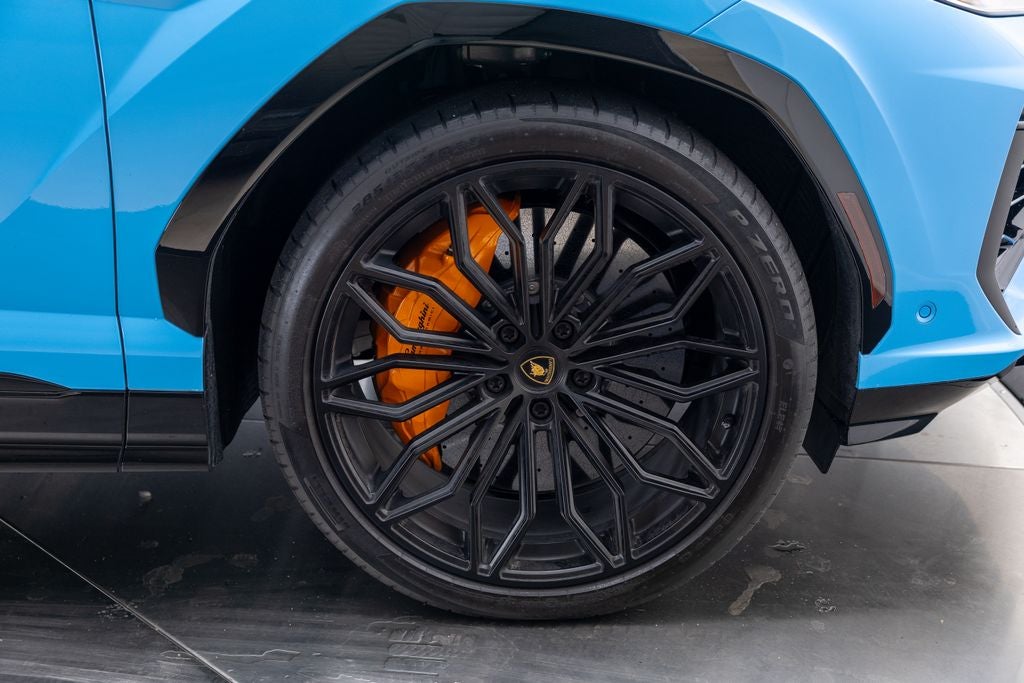 2025 Lamborghini Urus SE