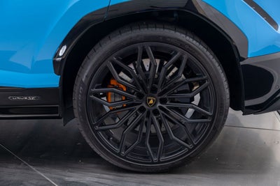 2025 Lamborghini Urus SE