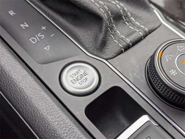 2022 Volkswagen Atlas 3.6L V6 SEL Premium R-Line