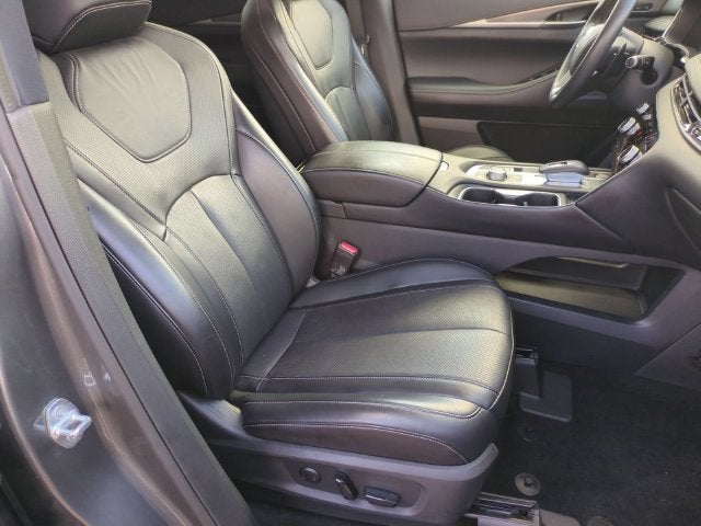 2022 INFINITI QX60 LUXE