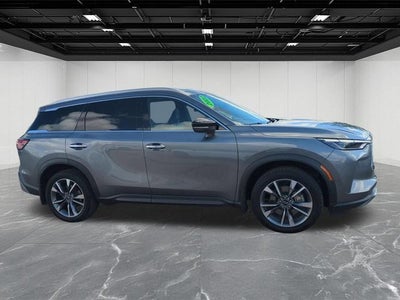 2022 INFINITI QX60 LUXE