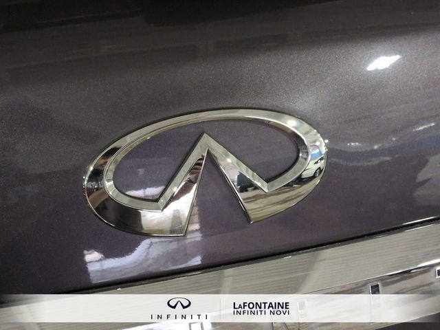 2024 INFINITI QX80 LUXE