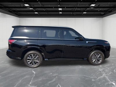 2025 INFINITI QX80 PURE