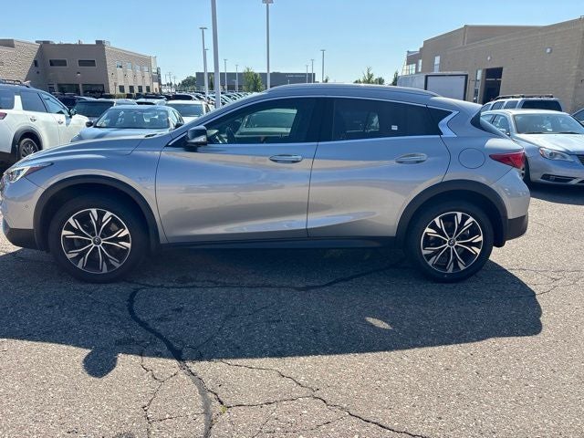 2019 INFINITI QX30 LUXE
