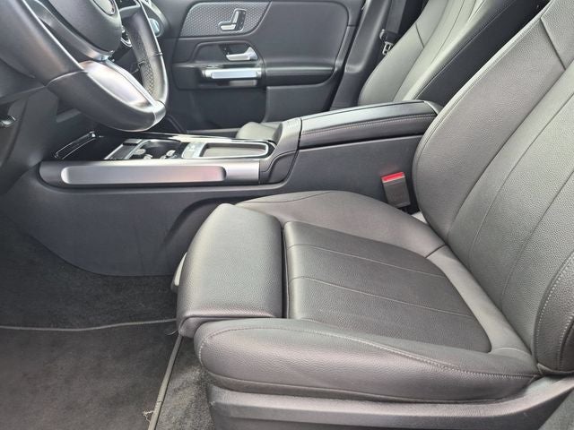 2025 Mercedes-Benz GLB GLB 250