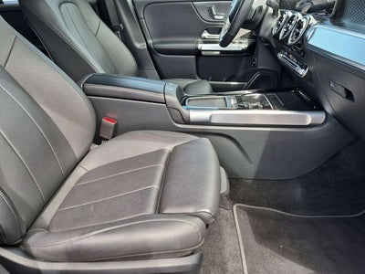2025 Mercedes-Benz GLB GLB 250