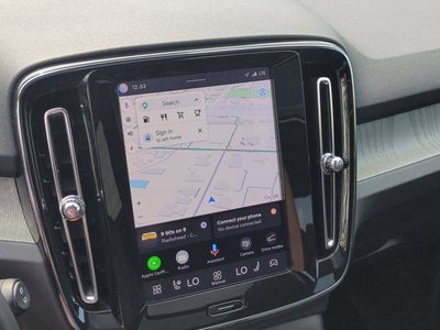 2025 Volvo XC40 B5 Core