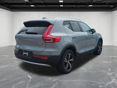 2025 Volvo XC40 B5 Core
